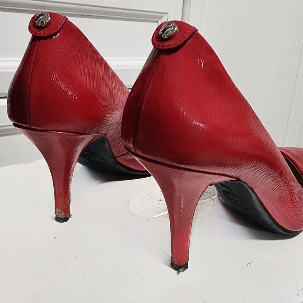 Michael Kors Cherry red heels - Picture 15 of 16